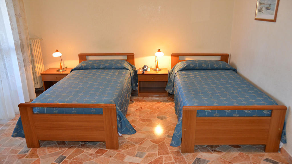 Hotel A-14 Modugno Luaran gambar