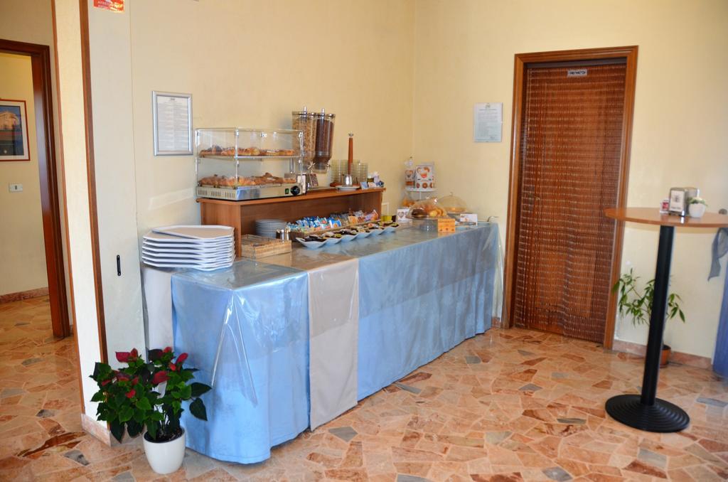 Hotel A-14 Modugno Luaran gambar