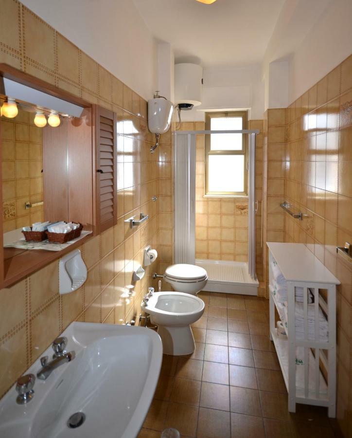 Hotel A-14 Modugno Luaran gambar